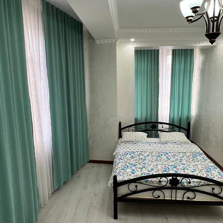 2-Room Apartment Mossovet Bishkek Exterior foto